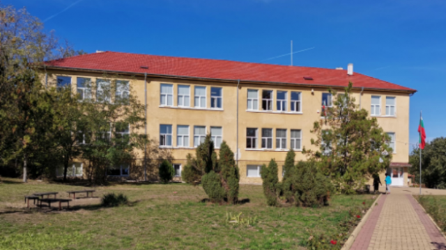 Съдът отмени разпореждане за затваряне на училище в с. Николаевка, община Суворово